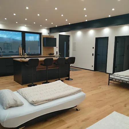 Lifestyle Cube House 3 *