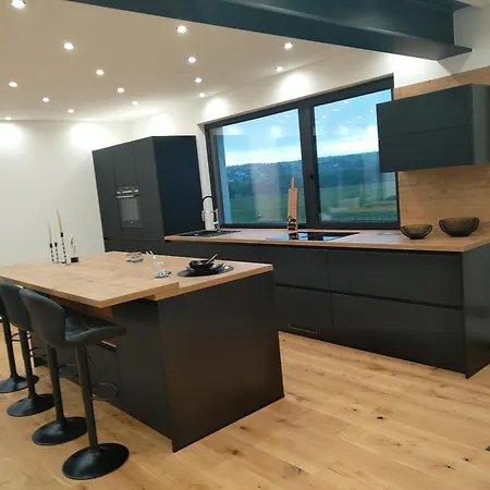 Lifestyle Cube House 3 Apartment *