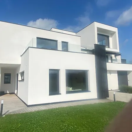 Lifestyle Cube House 3