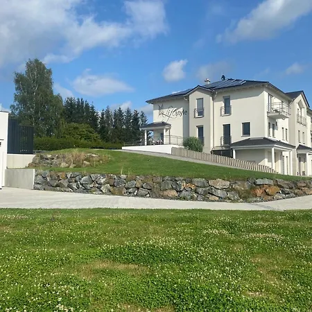 Lifestyle Cube House 3 Apartment *