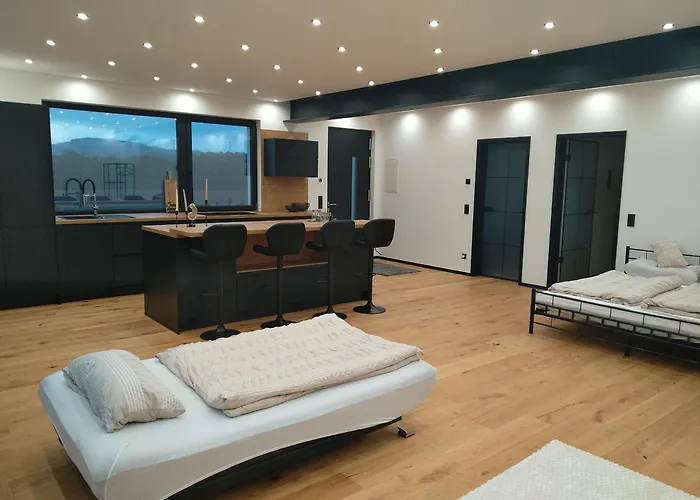 Lifestyle Cube House 3 *