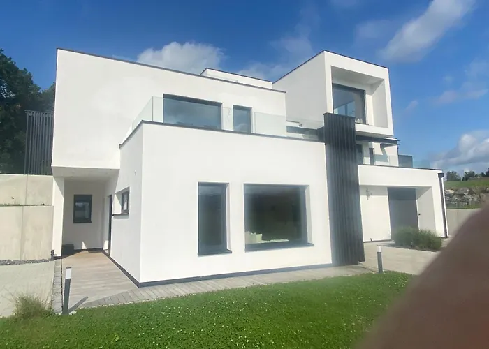 Lifestyle Cube House 3